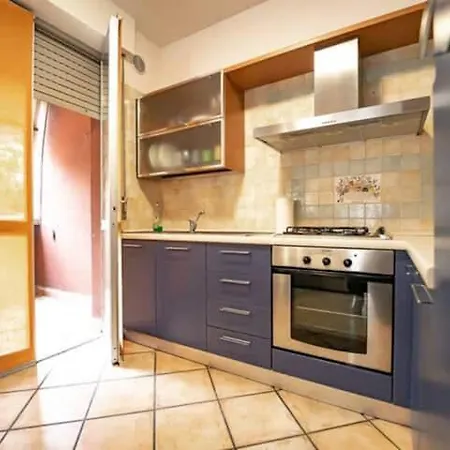 Trilocale Comodo Ai Servizi