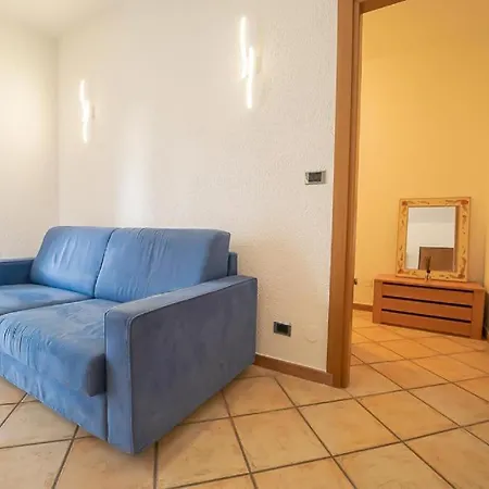 Trilocale Comodo Ai Servizi Appartement