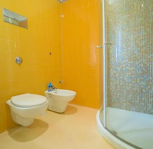 Trilocale Comodo Ai Servizi * Alessandria