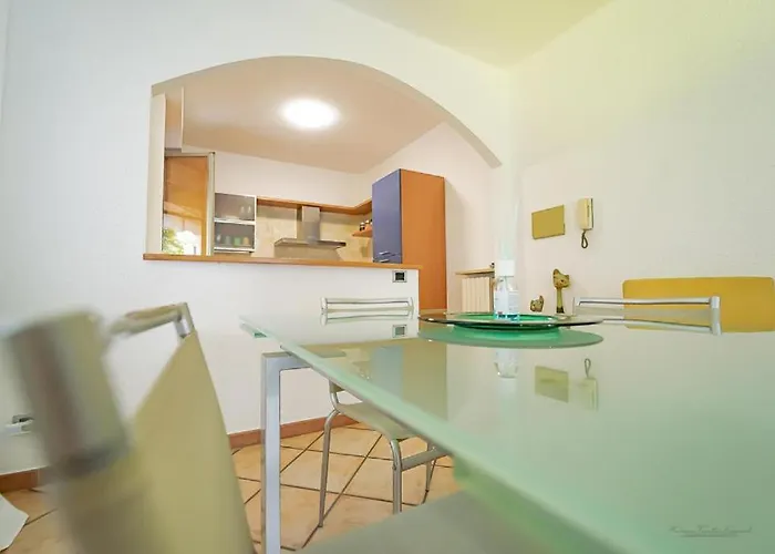 Trilocale Comodo Ai Servizi *